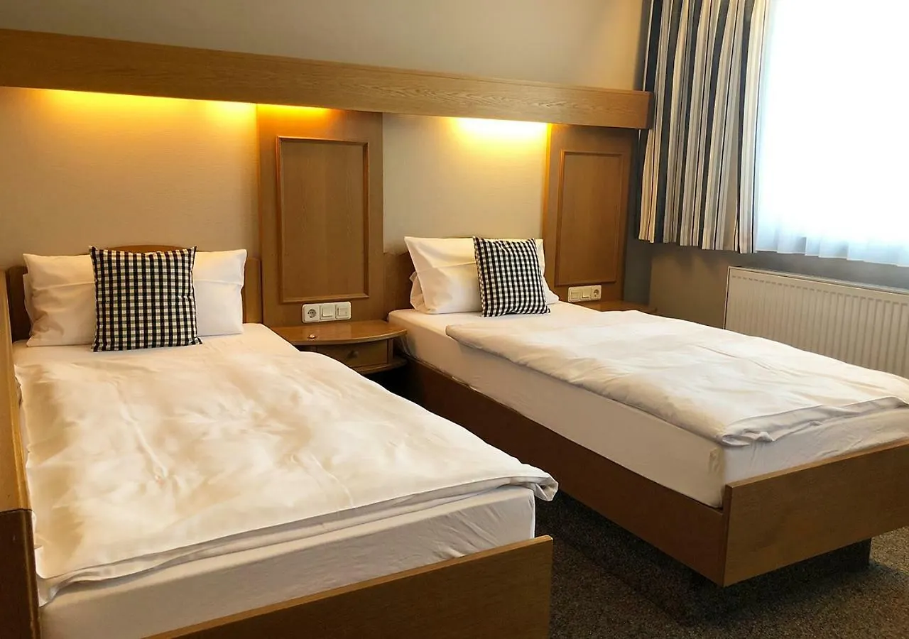 Mangolds Boutique Hotel & Fruehstuecksmeisterei Schweinfurt 2*,  Tyskland